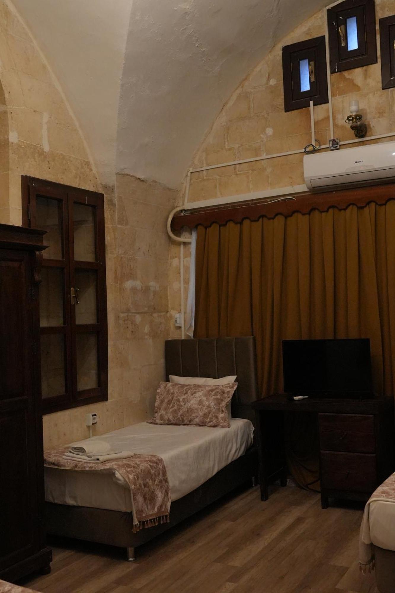 Joselin Hotel Шанлыурфа Экстерьер фото